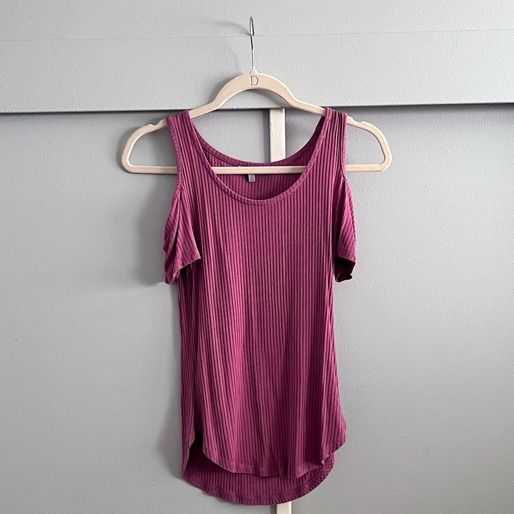 Small open shoulder top